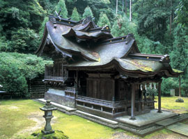 紙祖神 岡太神社・大瀧神社